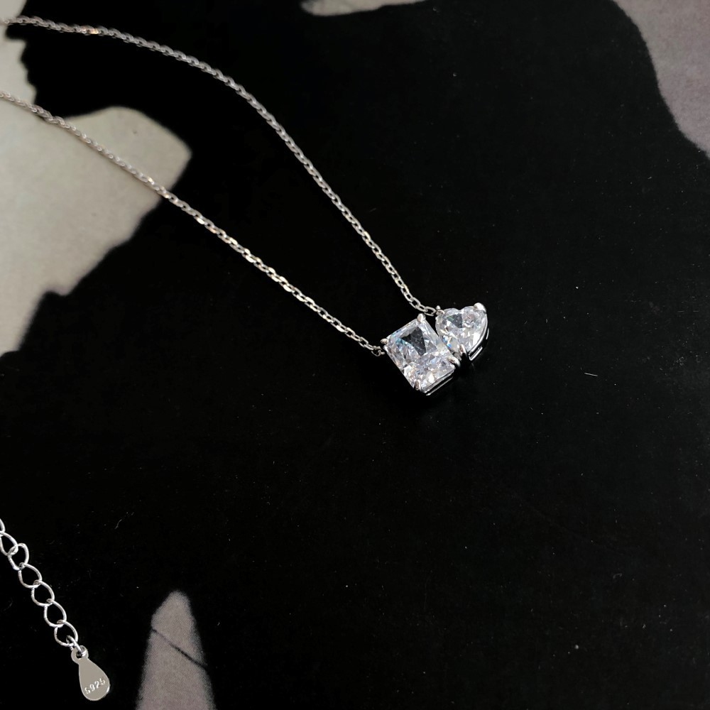 rectangular heart-shaped zirconia necklace